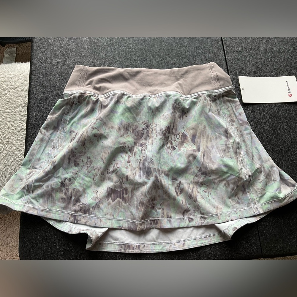 Lululemon Athletica Gray and Green Mini Skirt with shorts